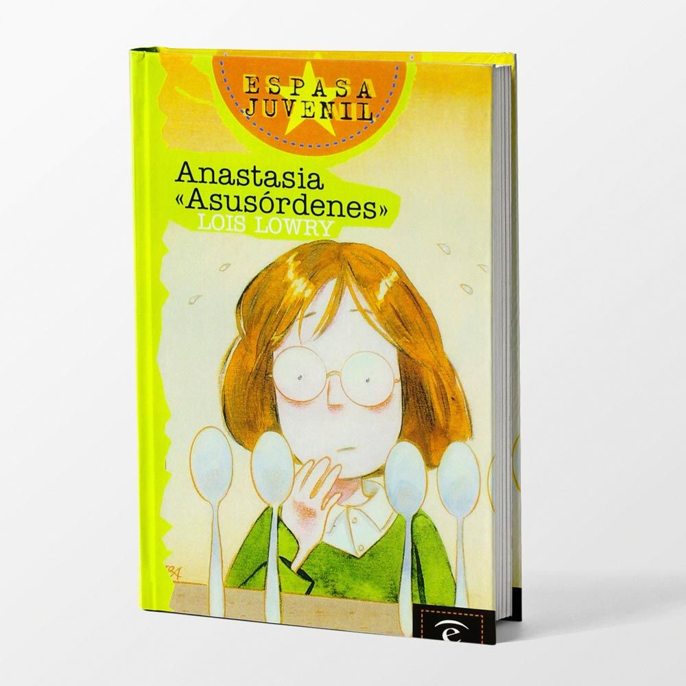 Libro Anastasia a sus órdenes, traducido por Ana Bustelo