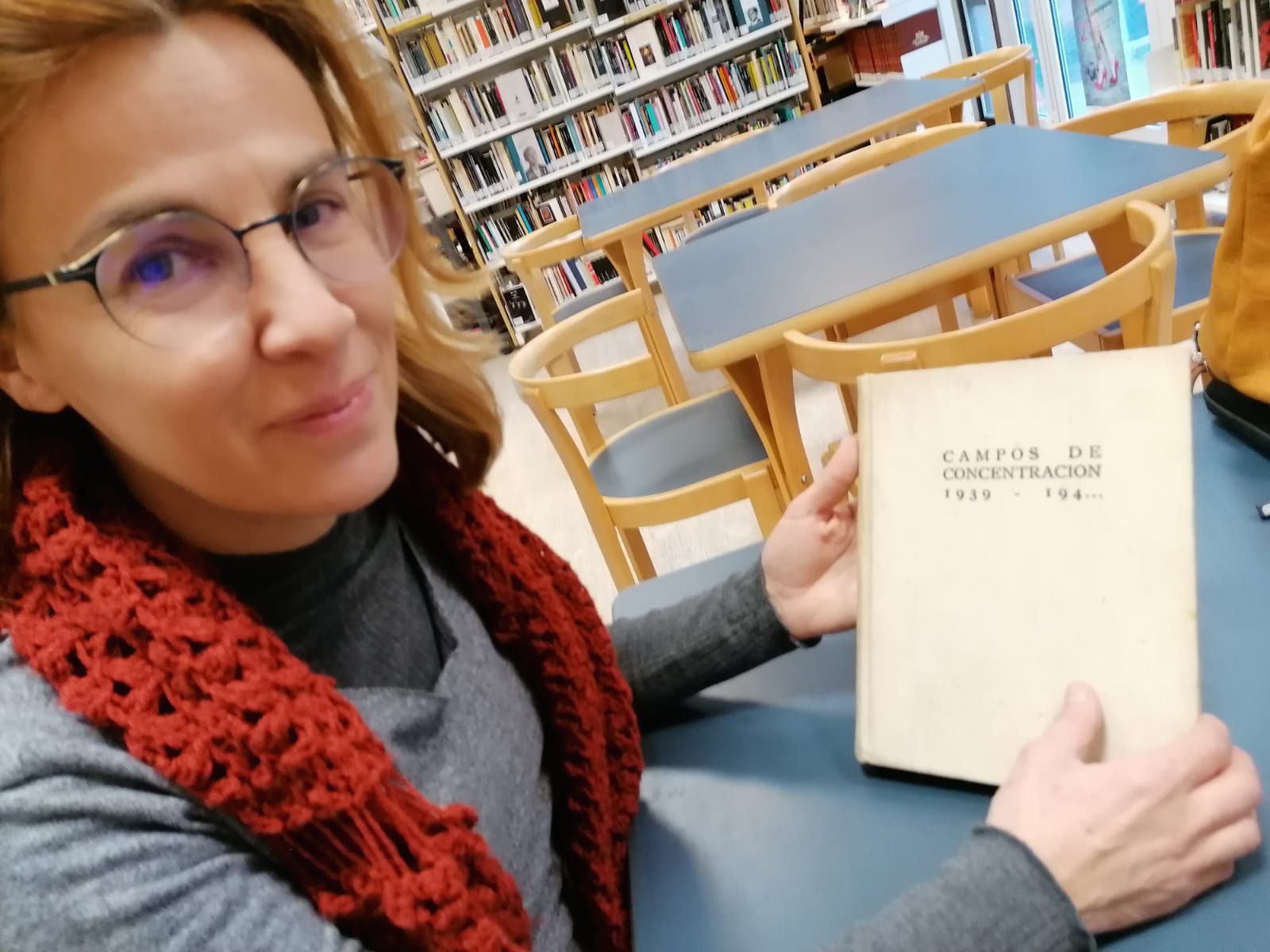La editora Ana García D'Atri en el Instituto Cervantes de Toulouse
